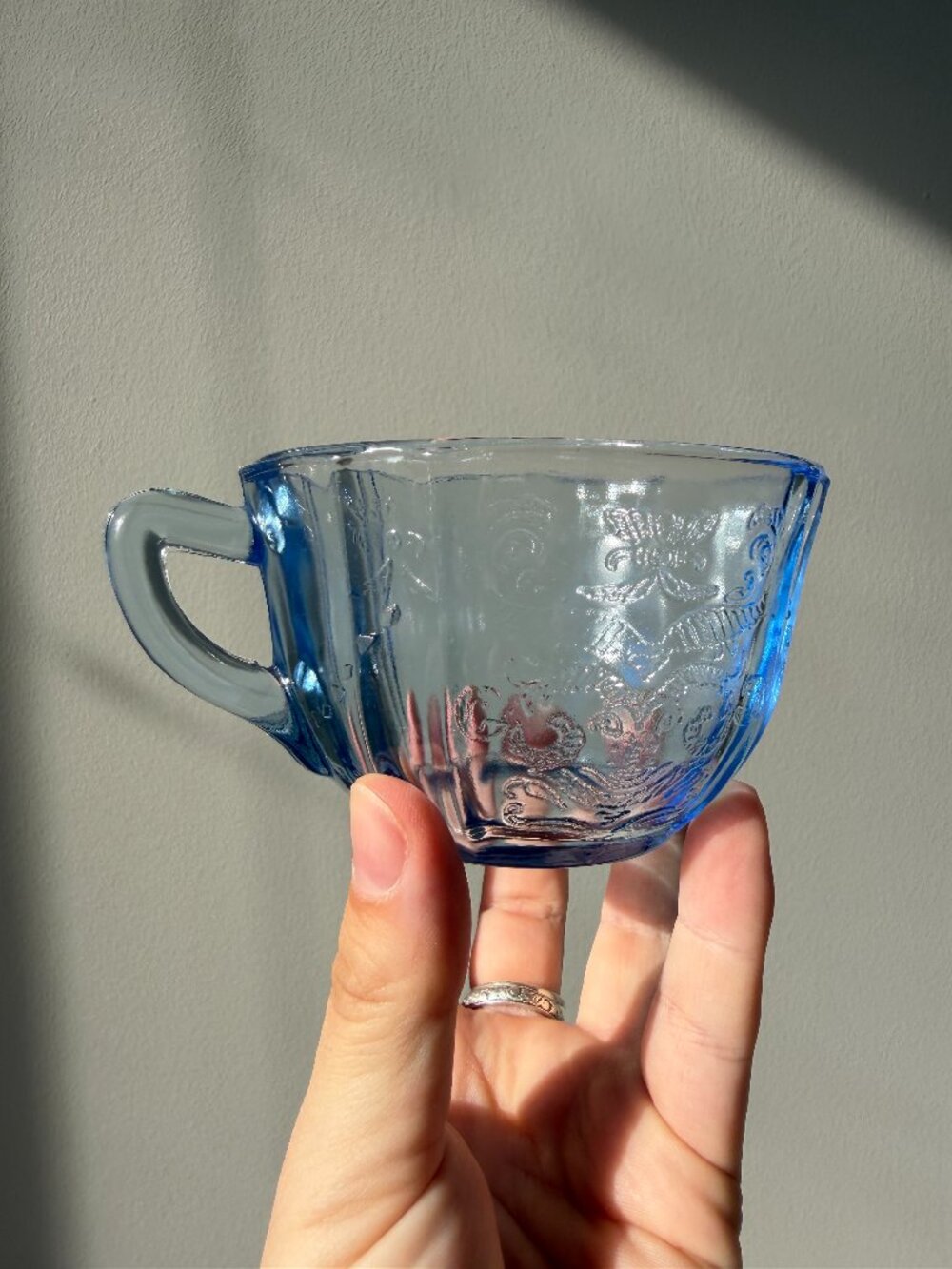 3/$30 🌟 Vintage Madrid Cup Indiana Glass Madonna Light Blue